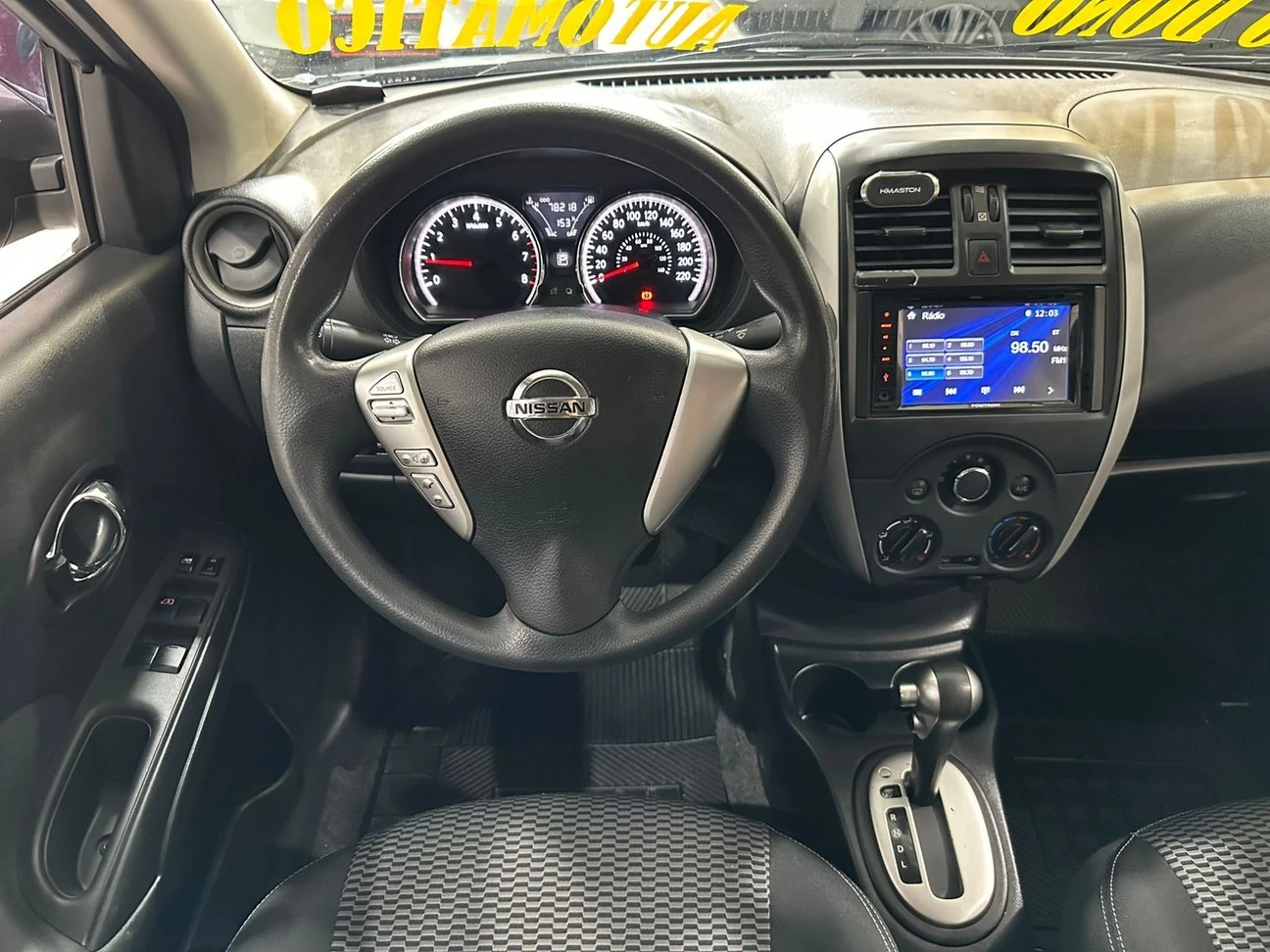 NISSAN VERSA