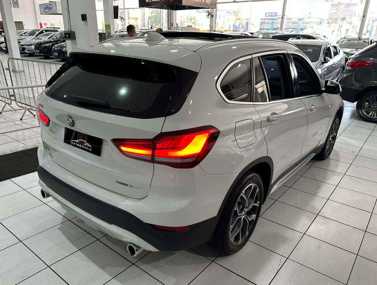 X1 2.0 16V TURBO SDRIVE20I X-LINE