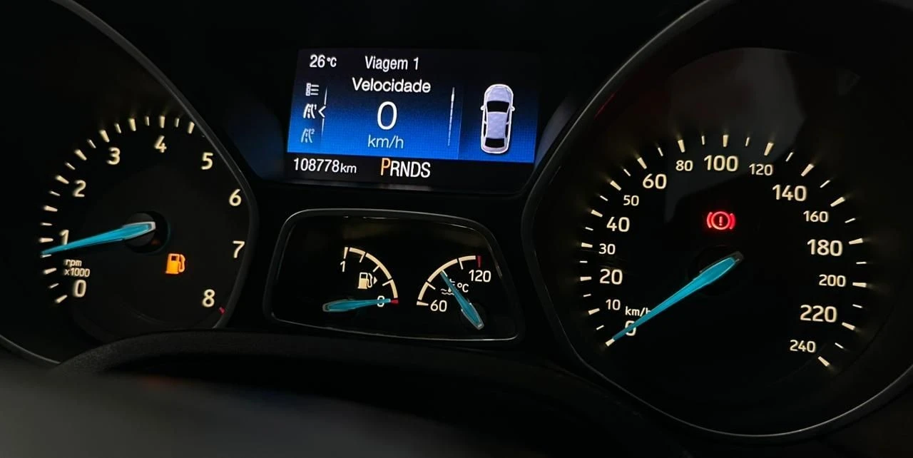 FOCUS 2.0 TITANIUM HATCH 16V