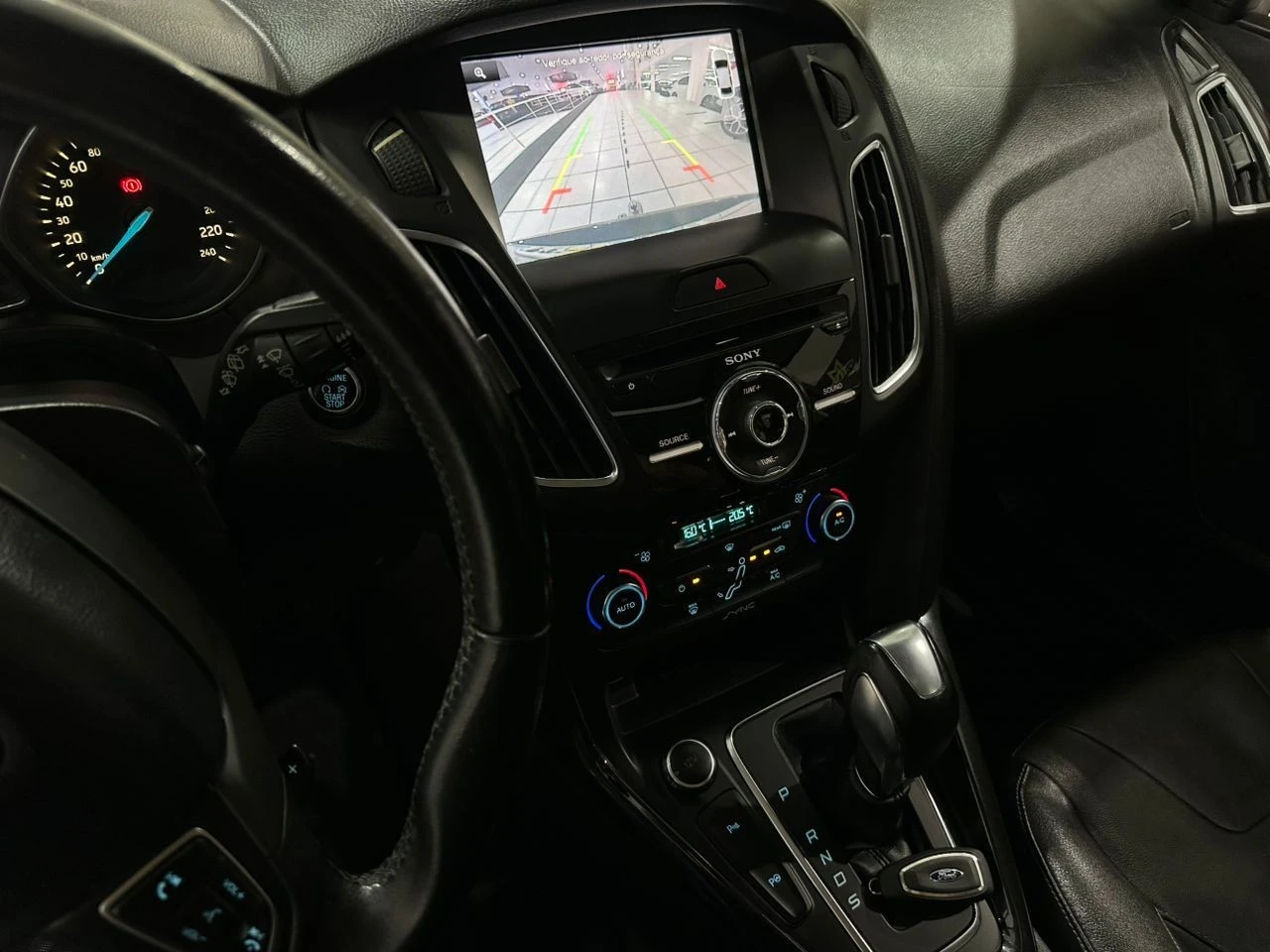 FOCUS 2.0 TITANIUM HATCH 16V