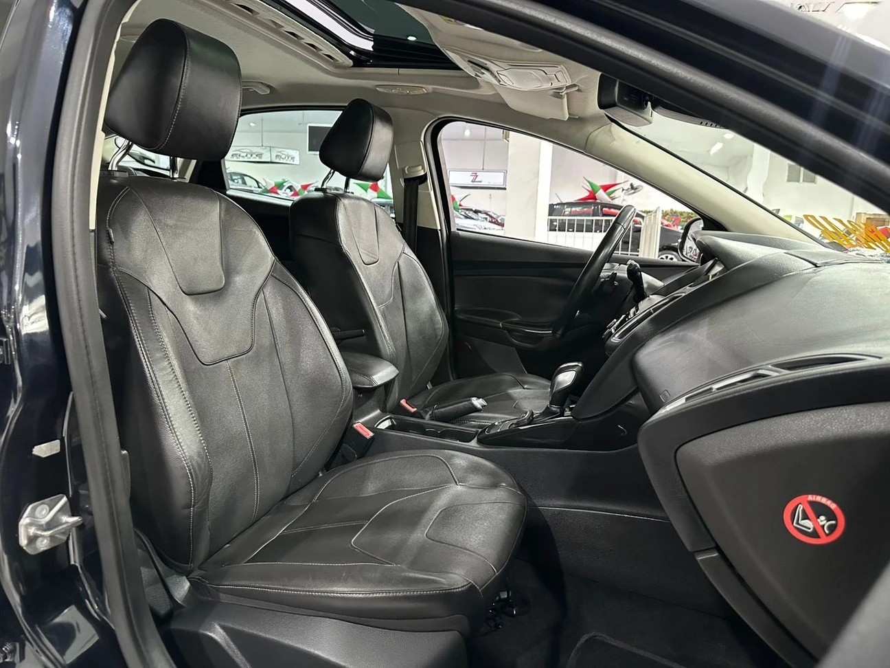 FOCUS 2.0 TITANIUM HATCH 16V