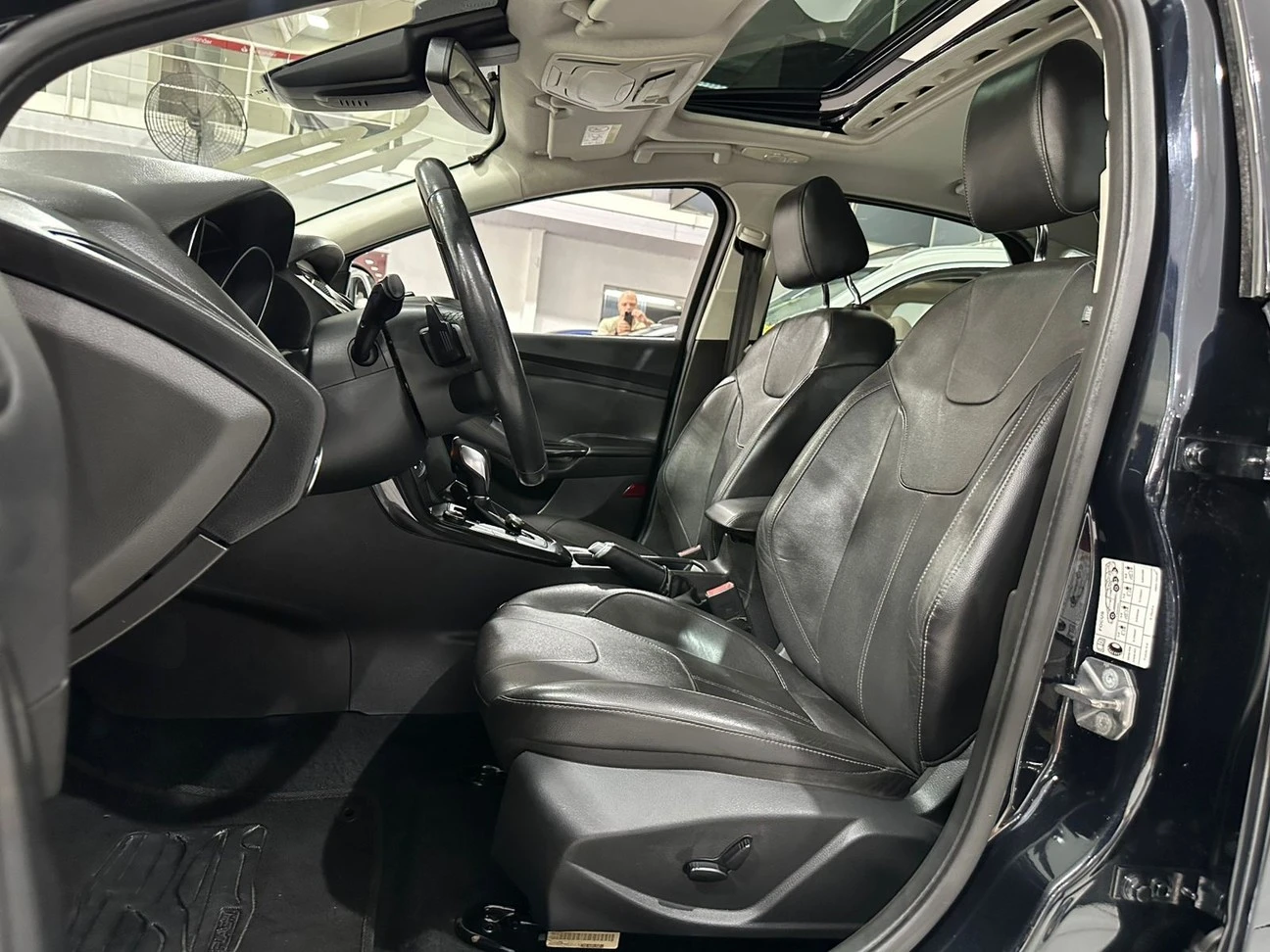 FOCUS 2.0 TITANIUM HATCH 16V