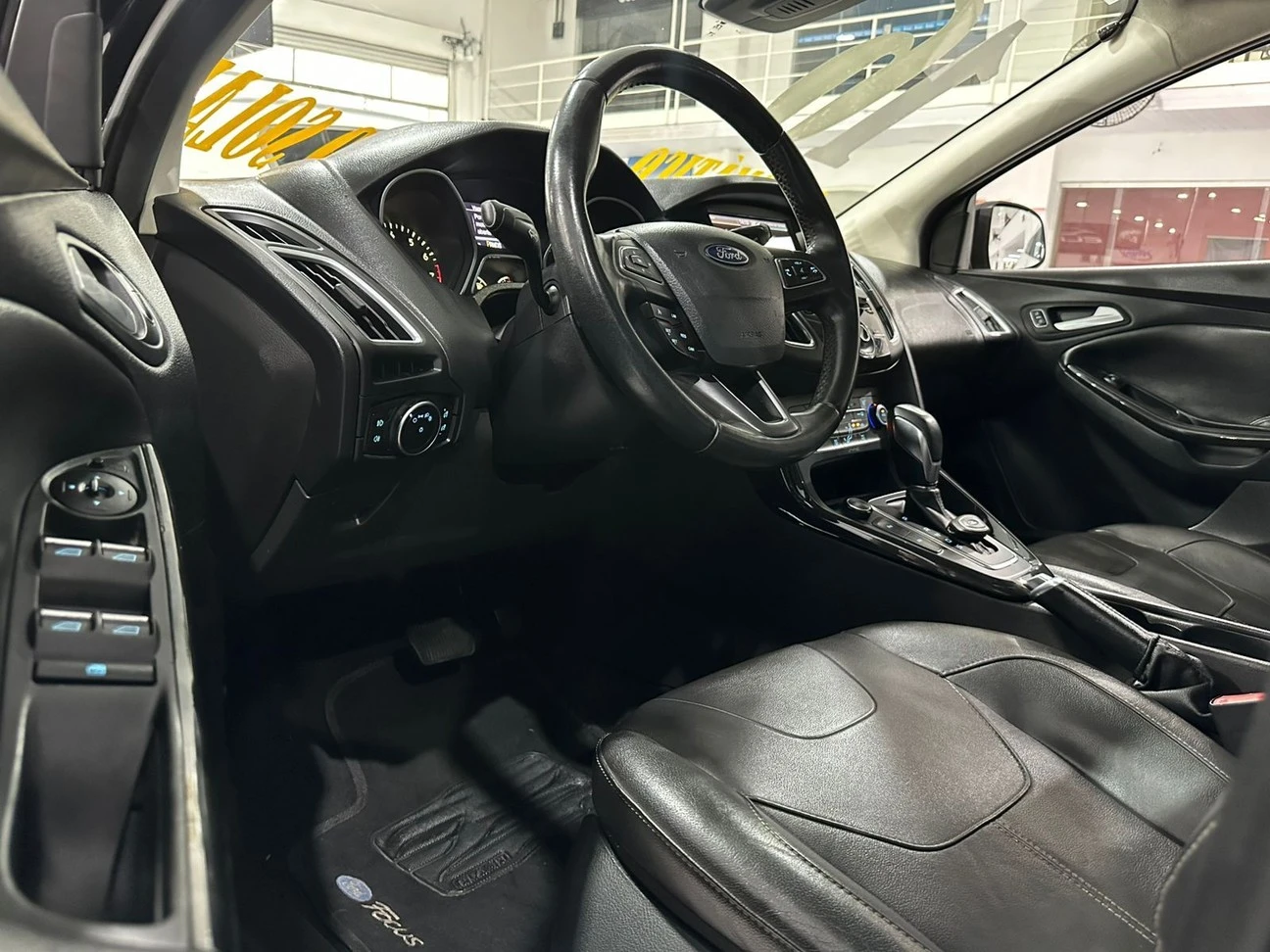 FOCUS 2.0 TITANIUM HATCH 16V