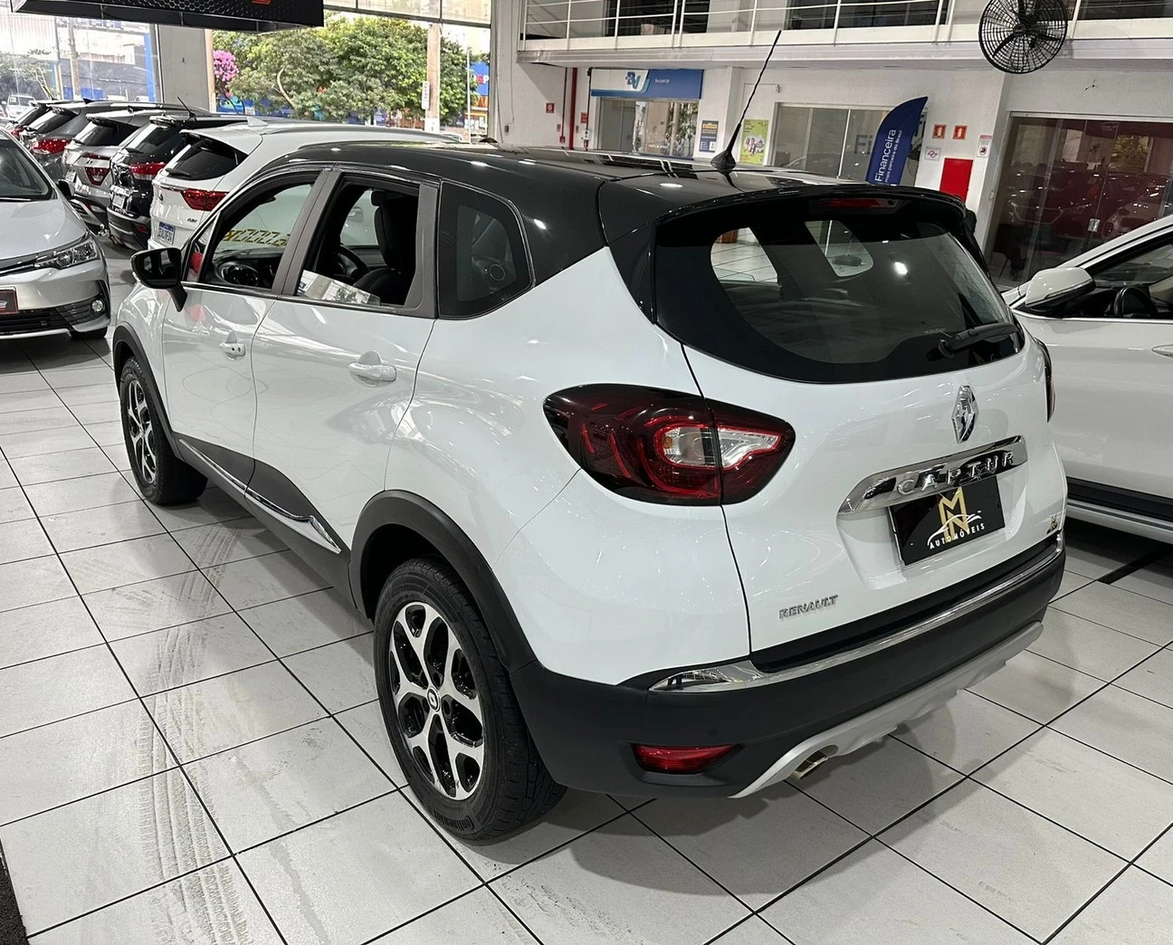 RENAULT CAPTUR