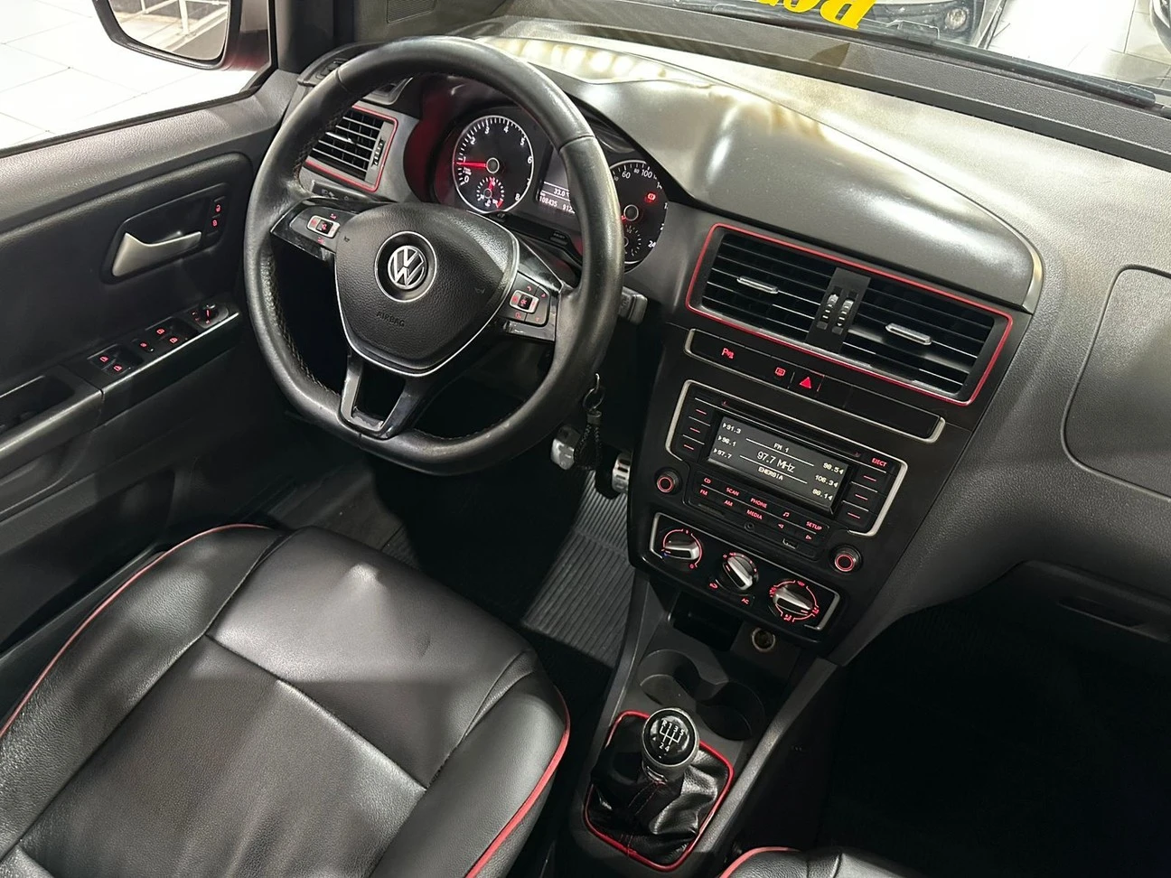 VOLKSWAGEN FOX