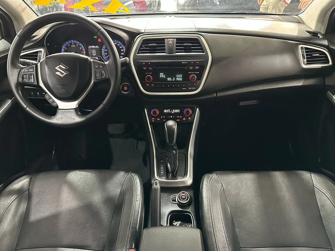 SUZUKI S-CROSS