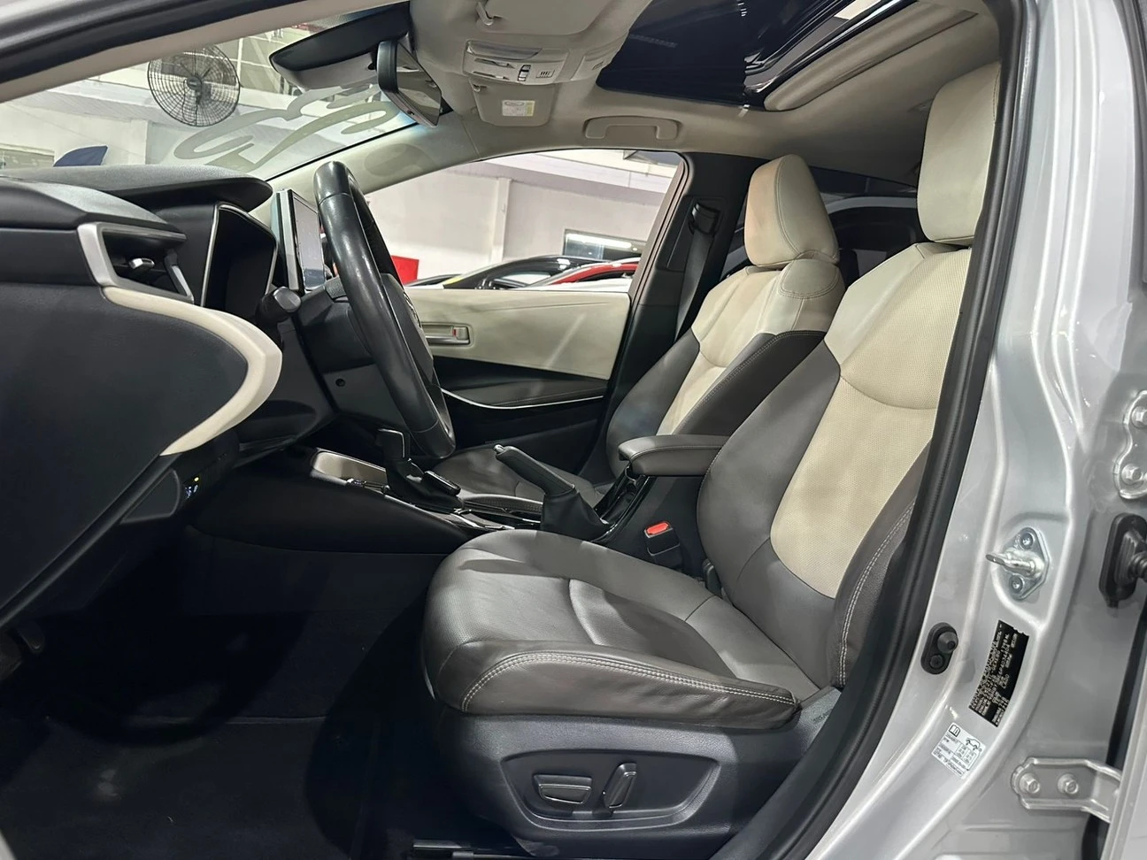 COROLLA 1.8 VVT-I ALTIS PREMIUM HIBRIDO