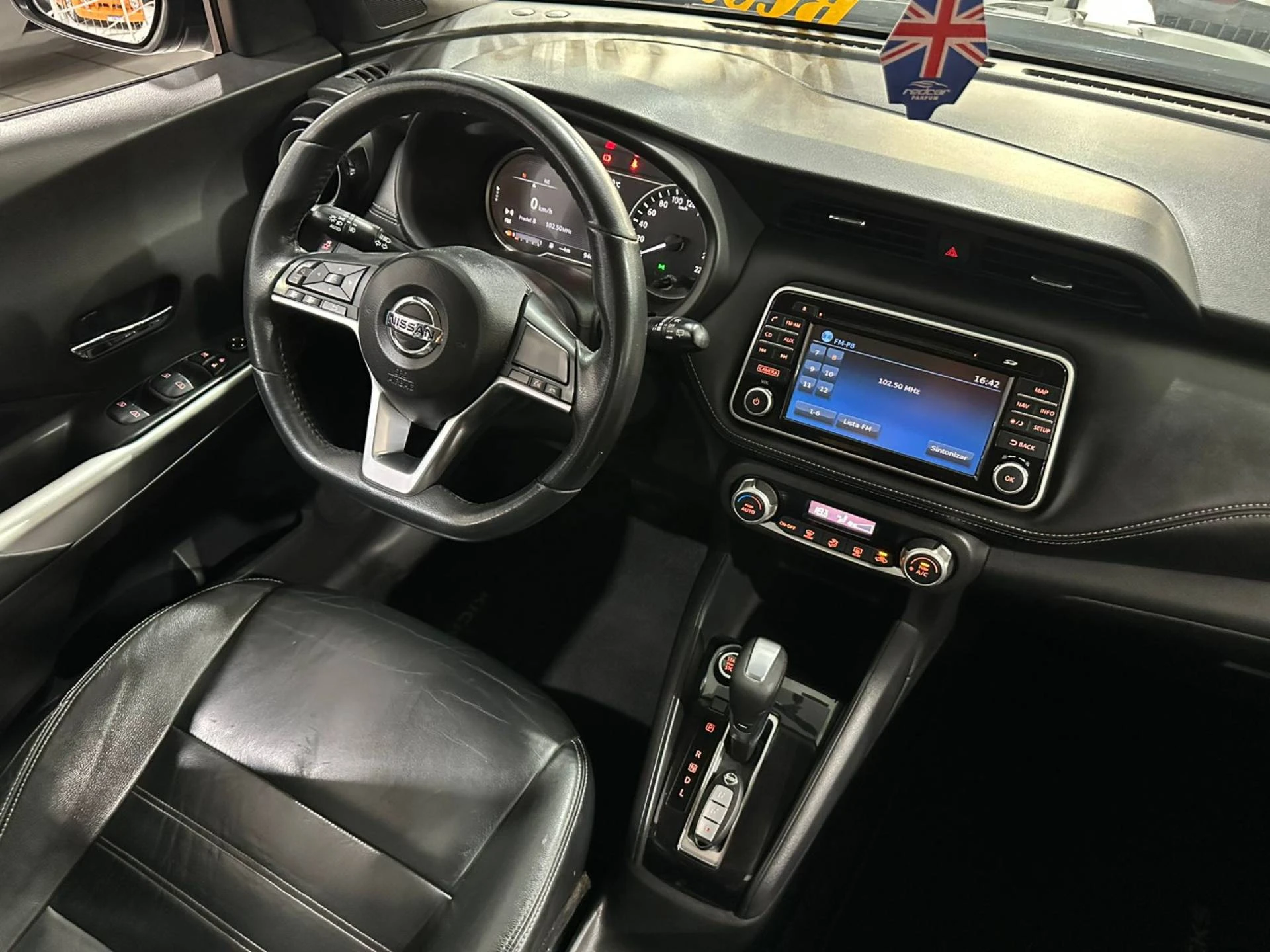 KICKS 1.6 16V SL