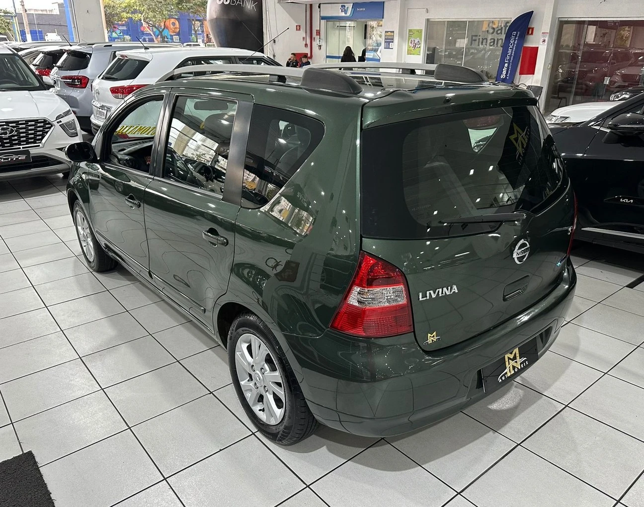 LIVINA 1.8 S 16V