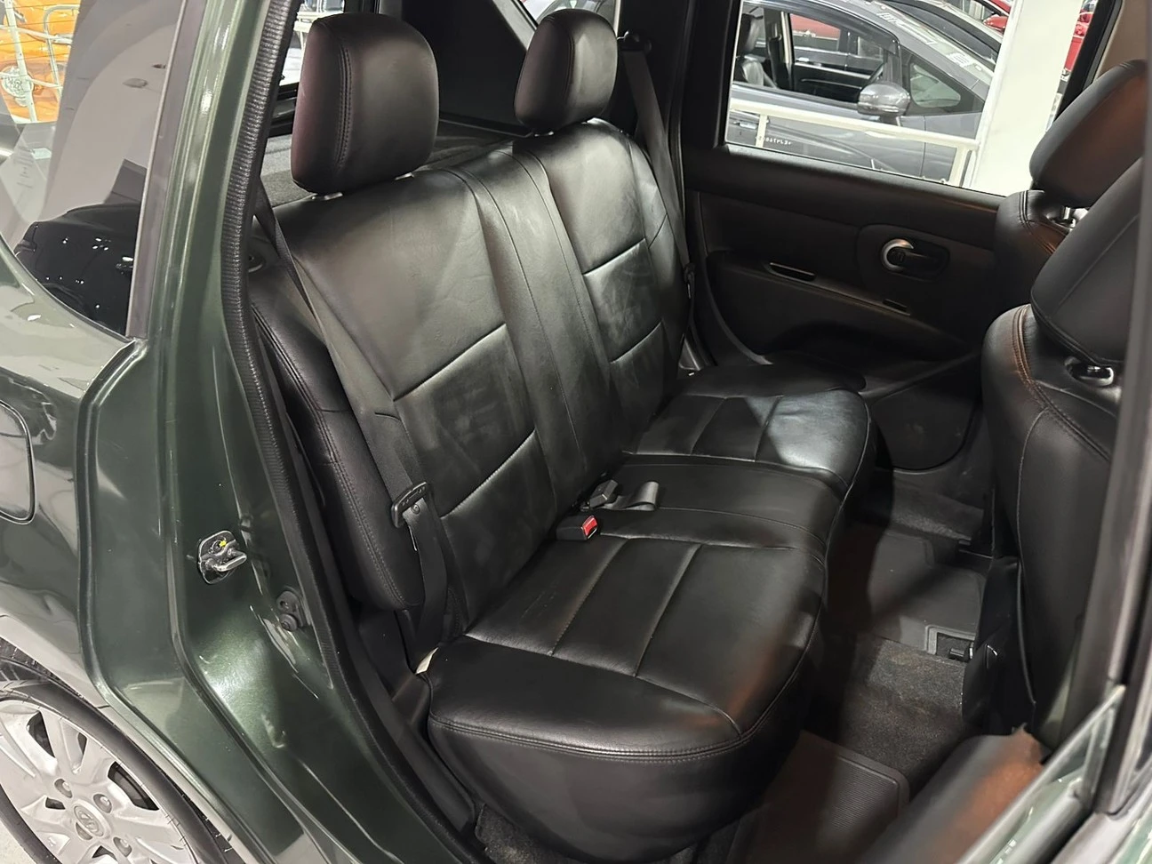 LIVINA 1.8 S 16V