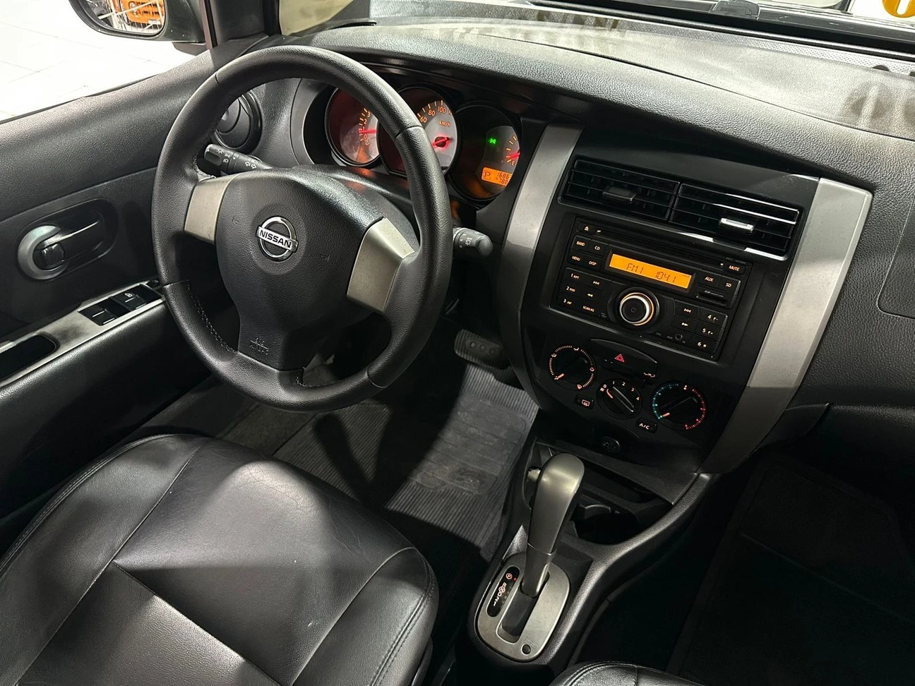 LIVINA 1.8 S 16V