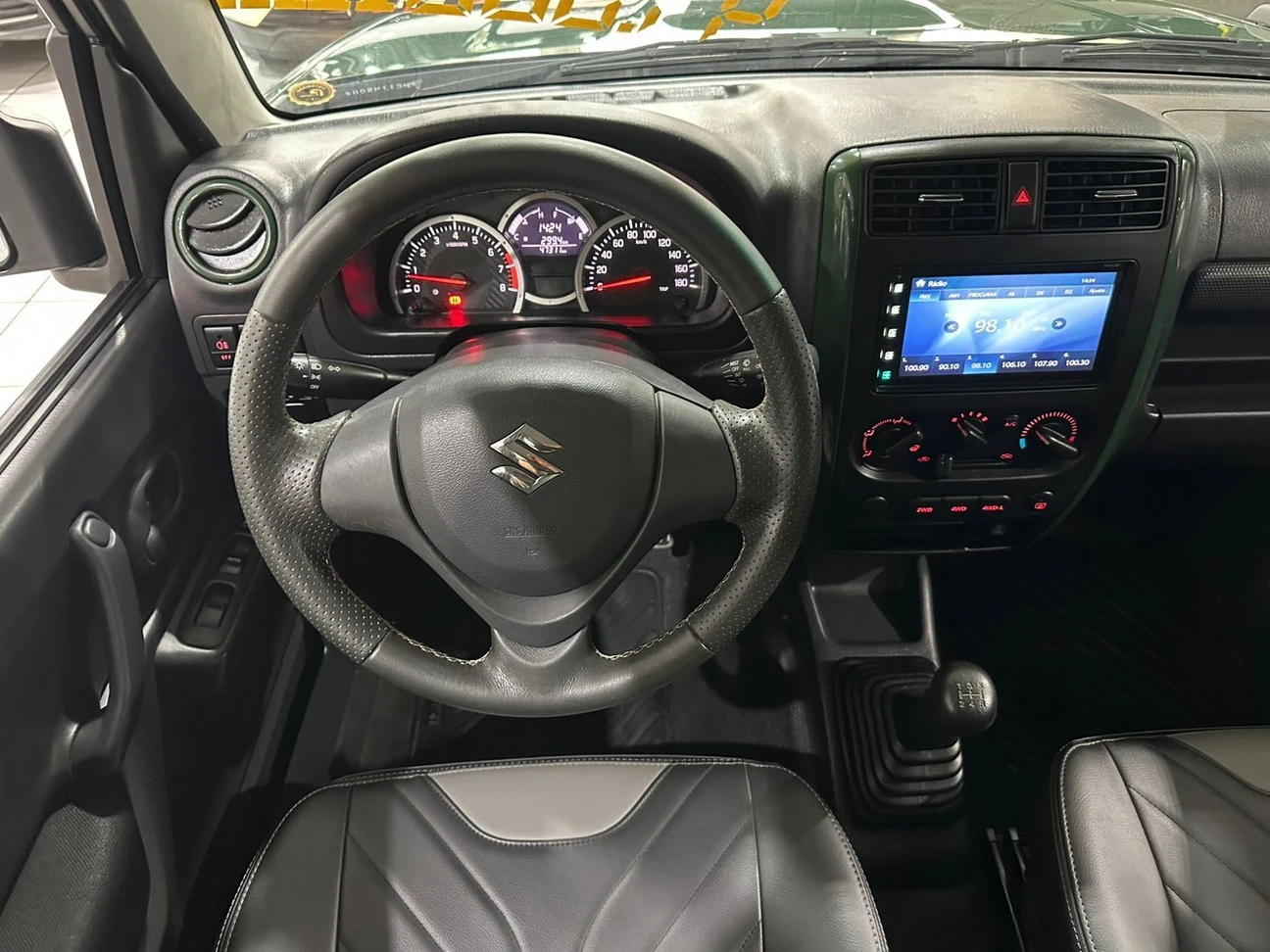 SUZUKI JIMNY