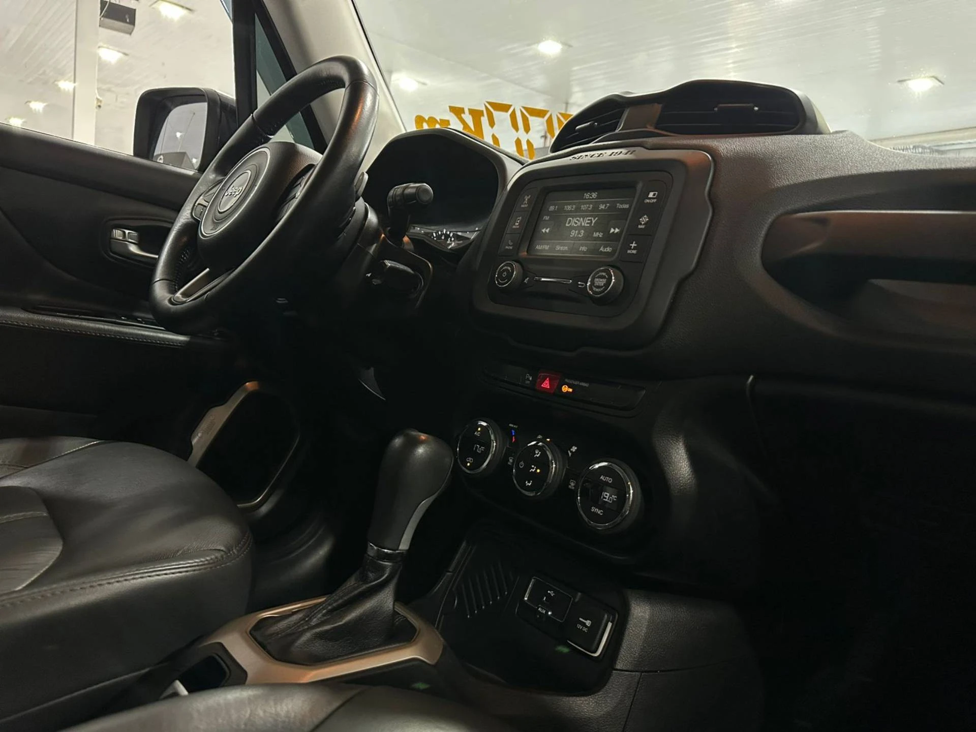 RENEGADE 1.8 16V LONGITUDE