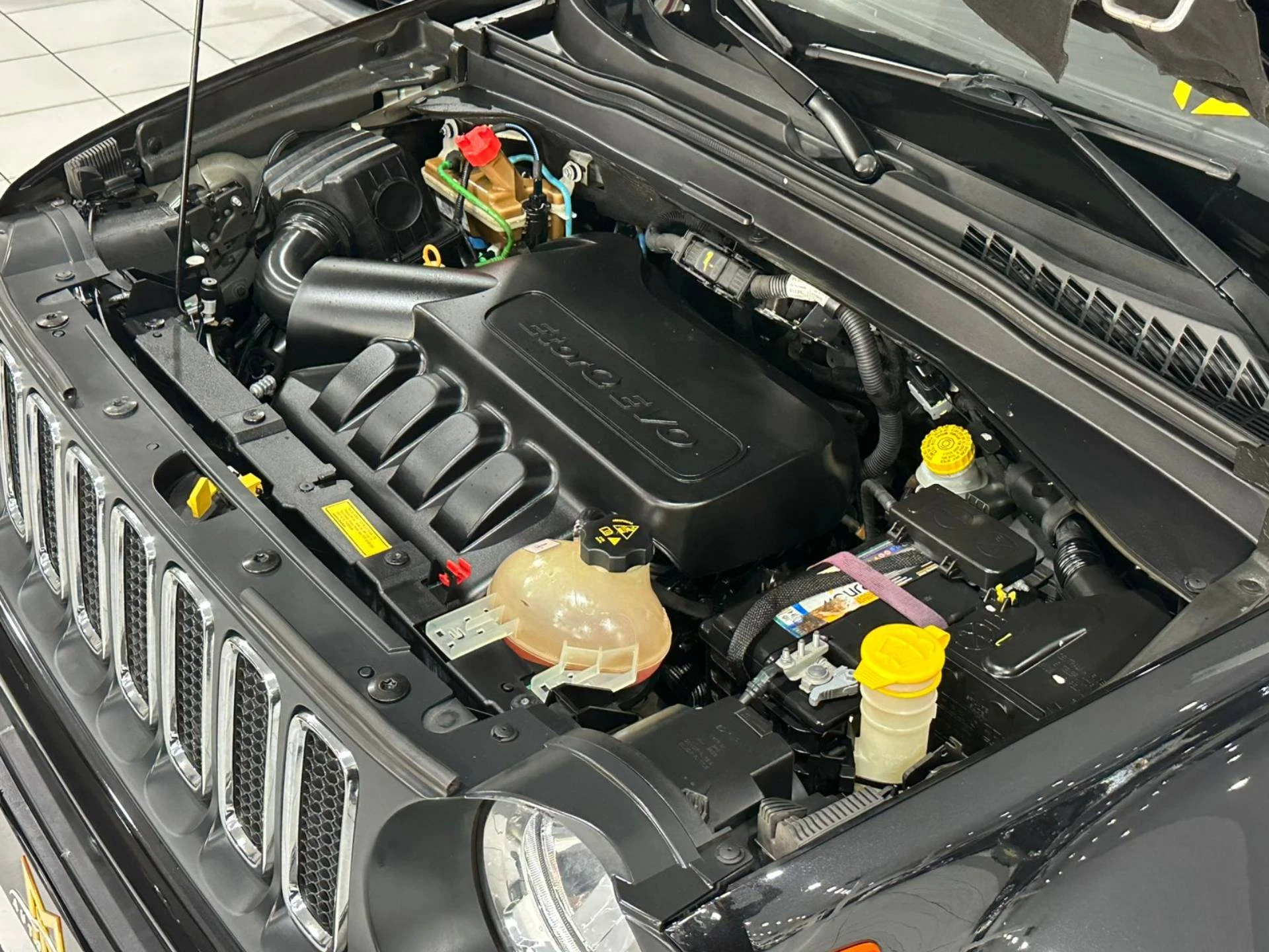 RENEGADE 1.8 16V LONGITUDE