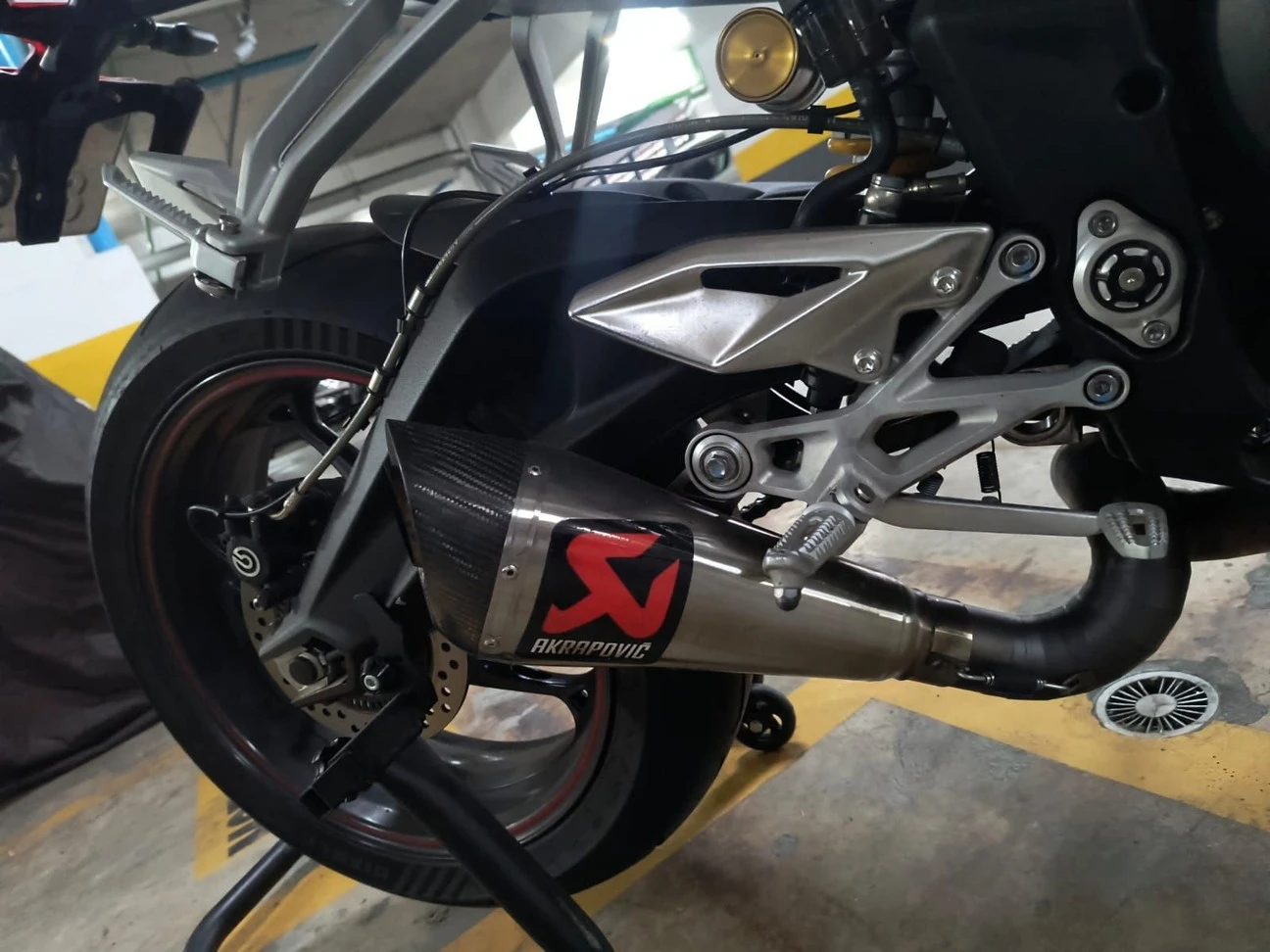 TRIUMPH STREET TRIPLE 765 RS
