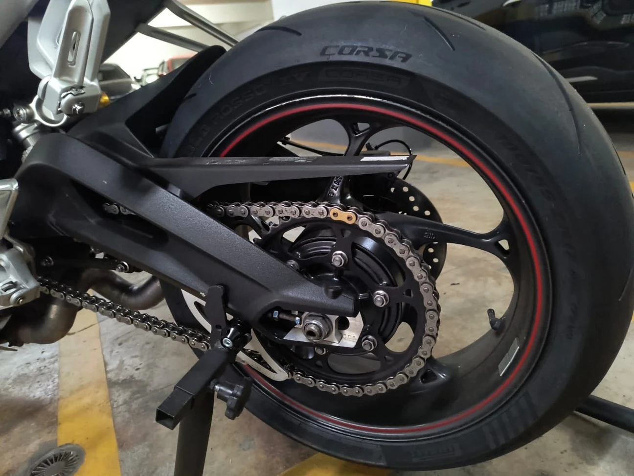 TRIUMPH STREET TRIPLE 765 RS