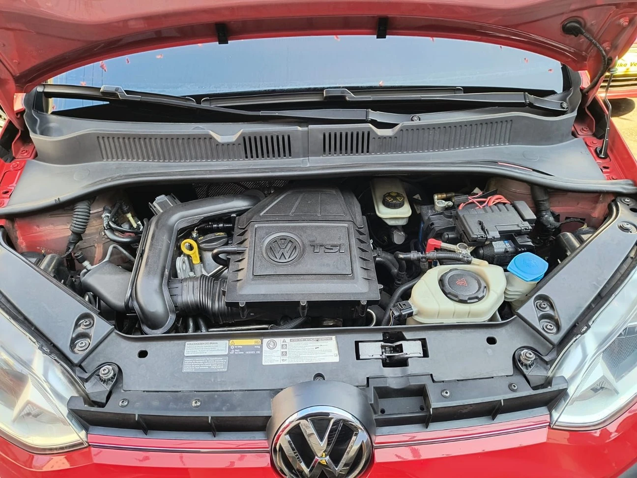 VOLKSWAGEN UP
