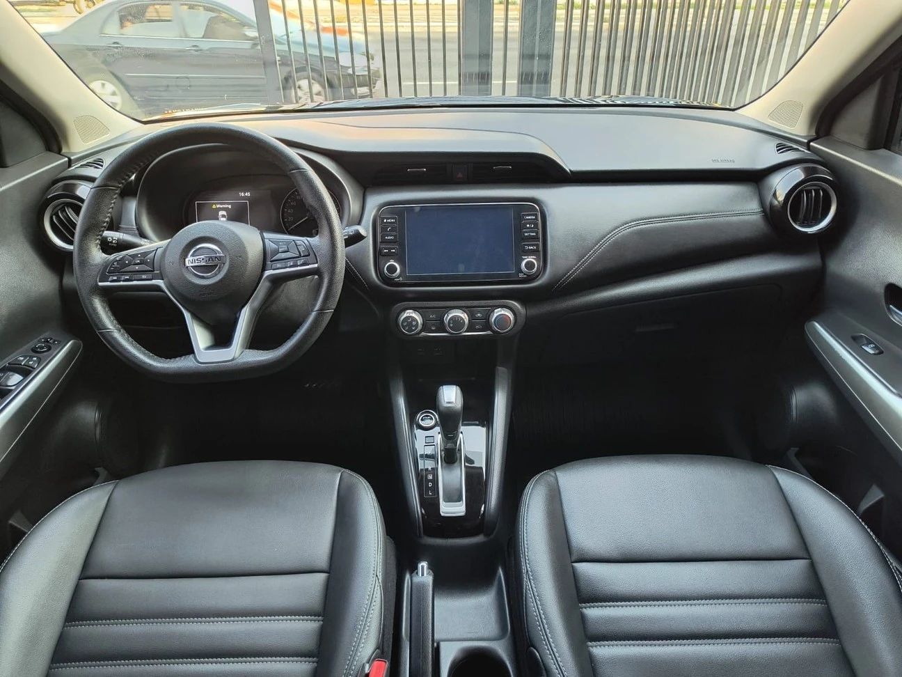 NISSAN KICKS