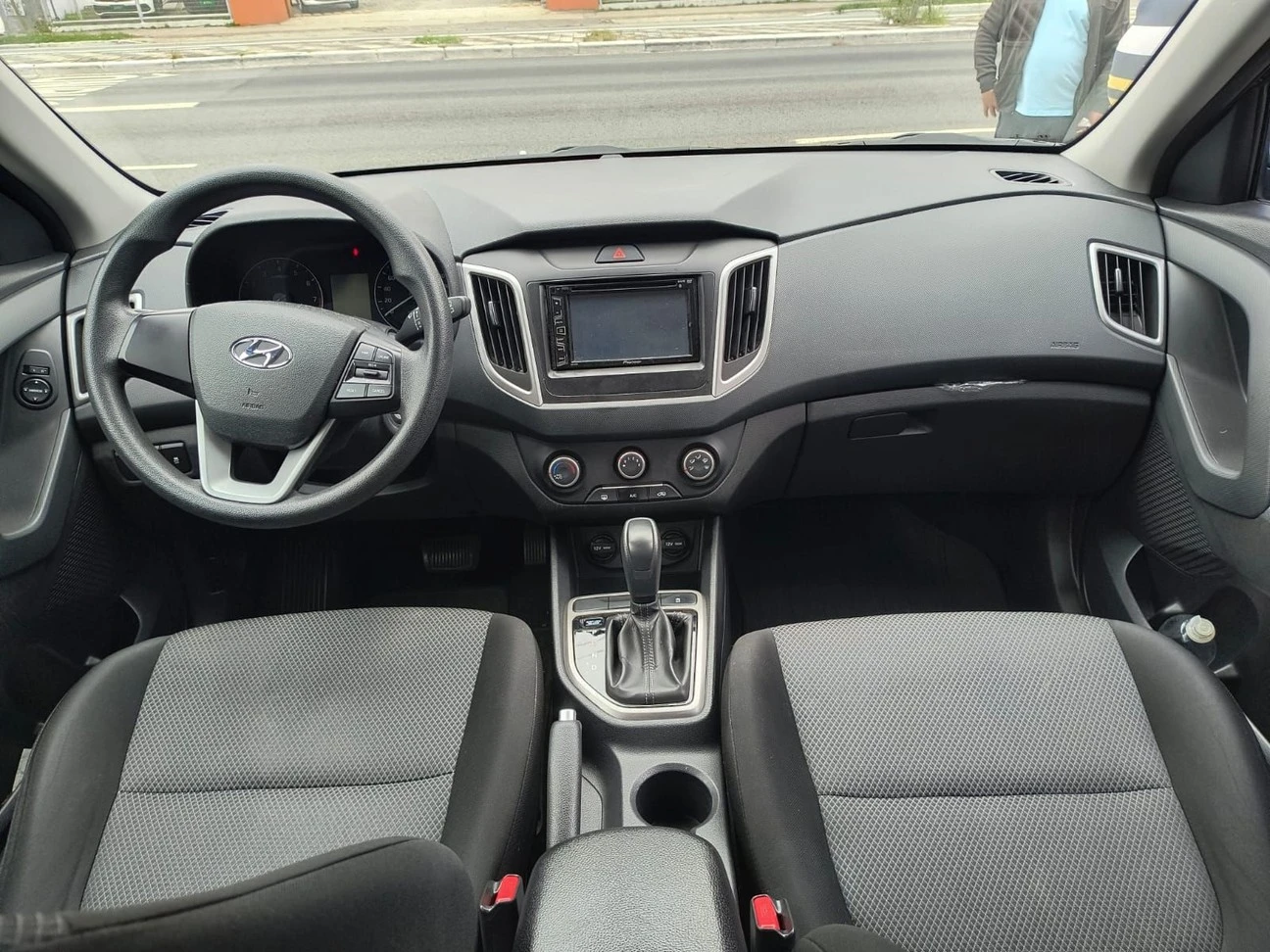 HYUNDAI CRETA