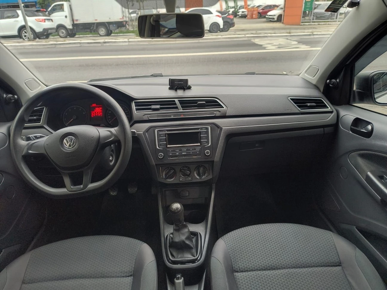 VOLKSWAGEN VOYAGE