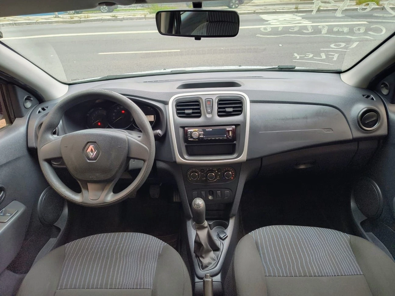 RENAULT LOGAN