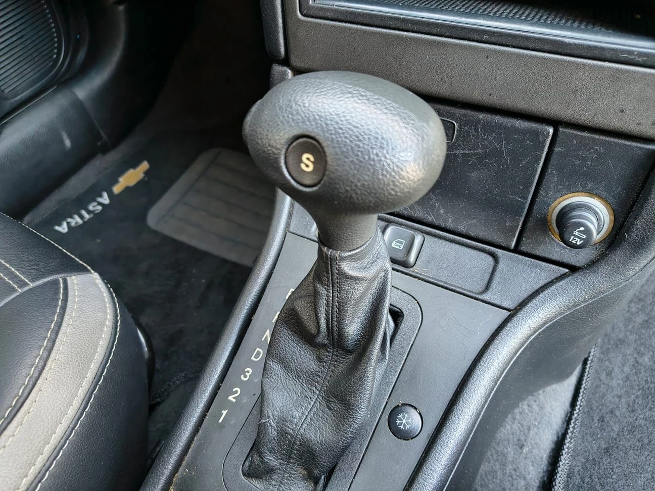 CHEVROLET ASTRA