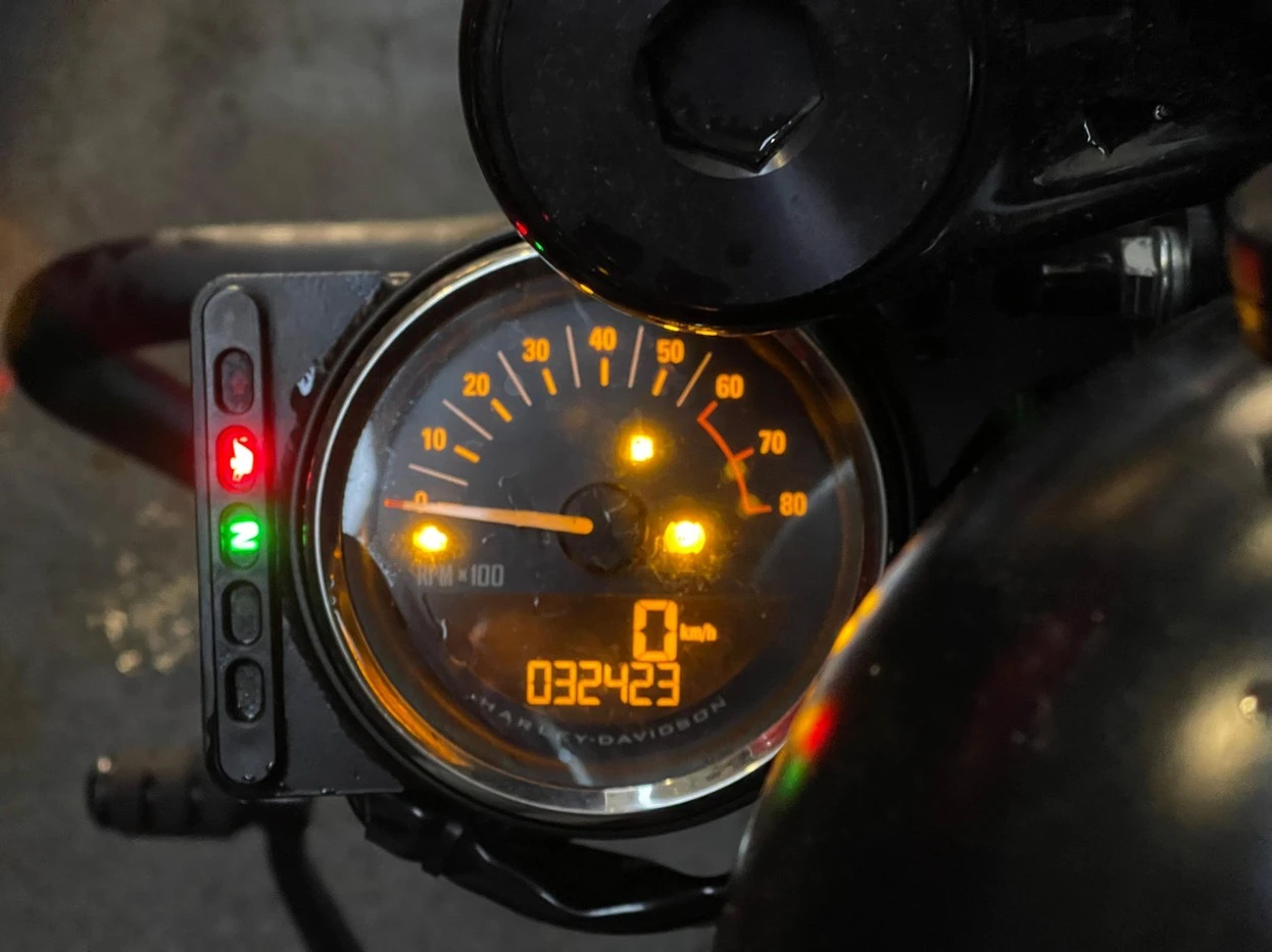 HARLEY-DAVIDSON SPORTSTER ROADSTER