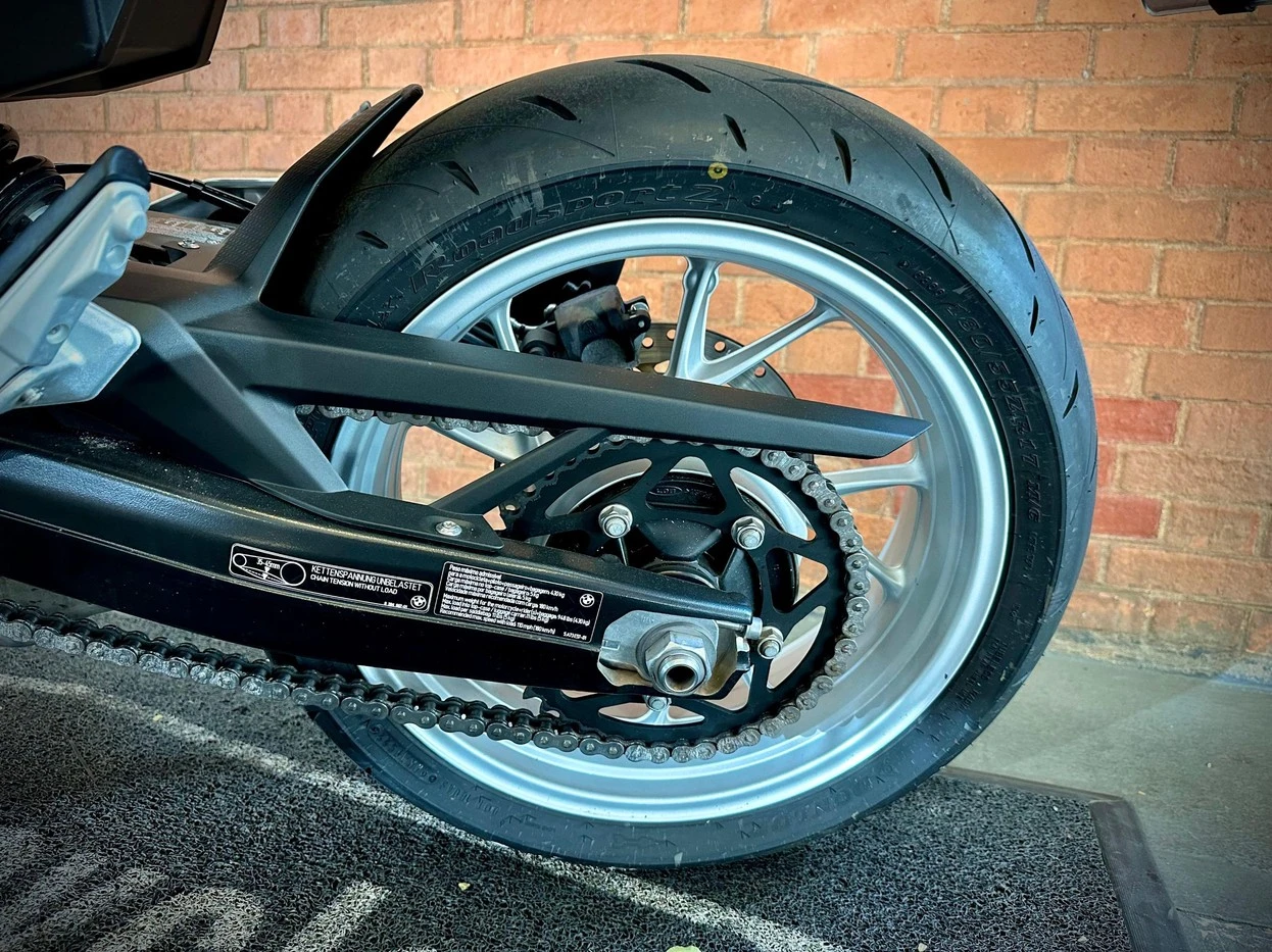 BMW F 900 R SPORT