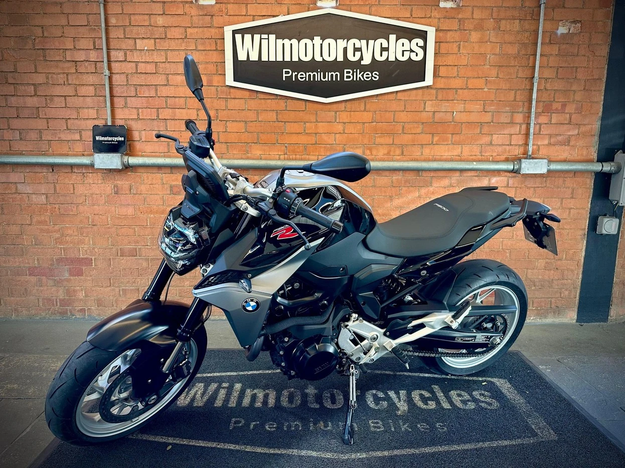BMW F 900 R SPORT