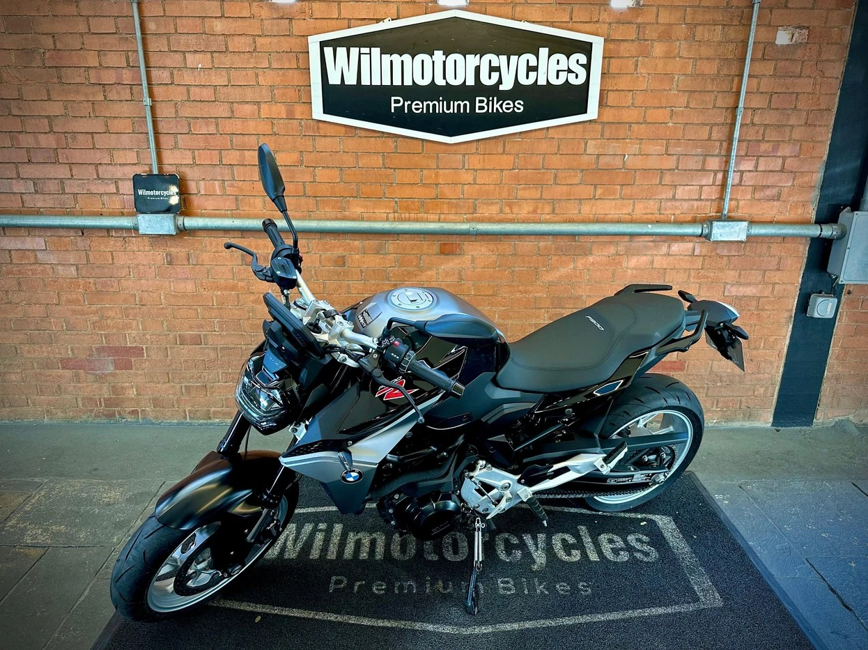 BMW F 900 R SPORT