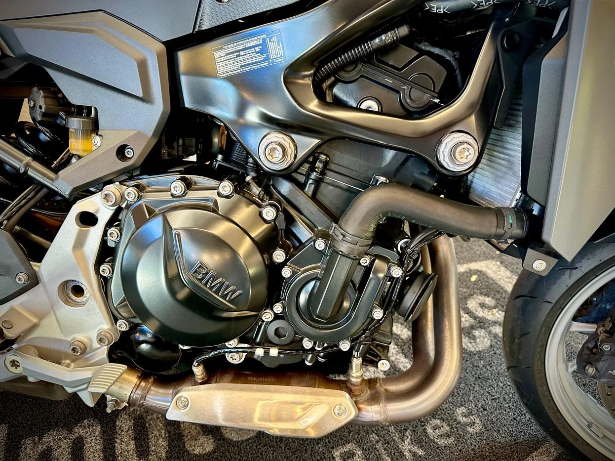 BMW F 900 R SPORT