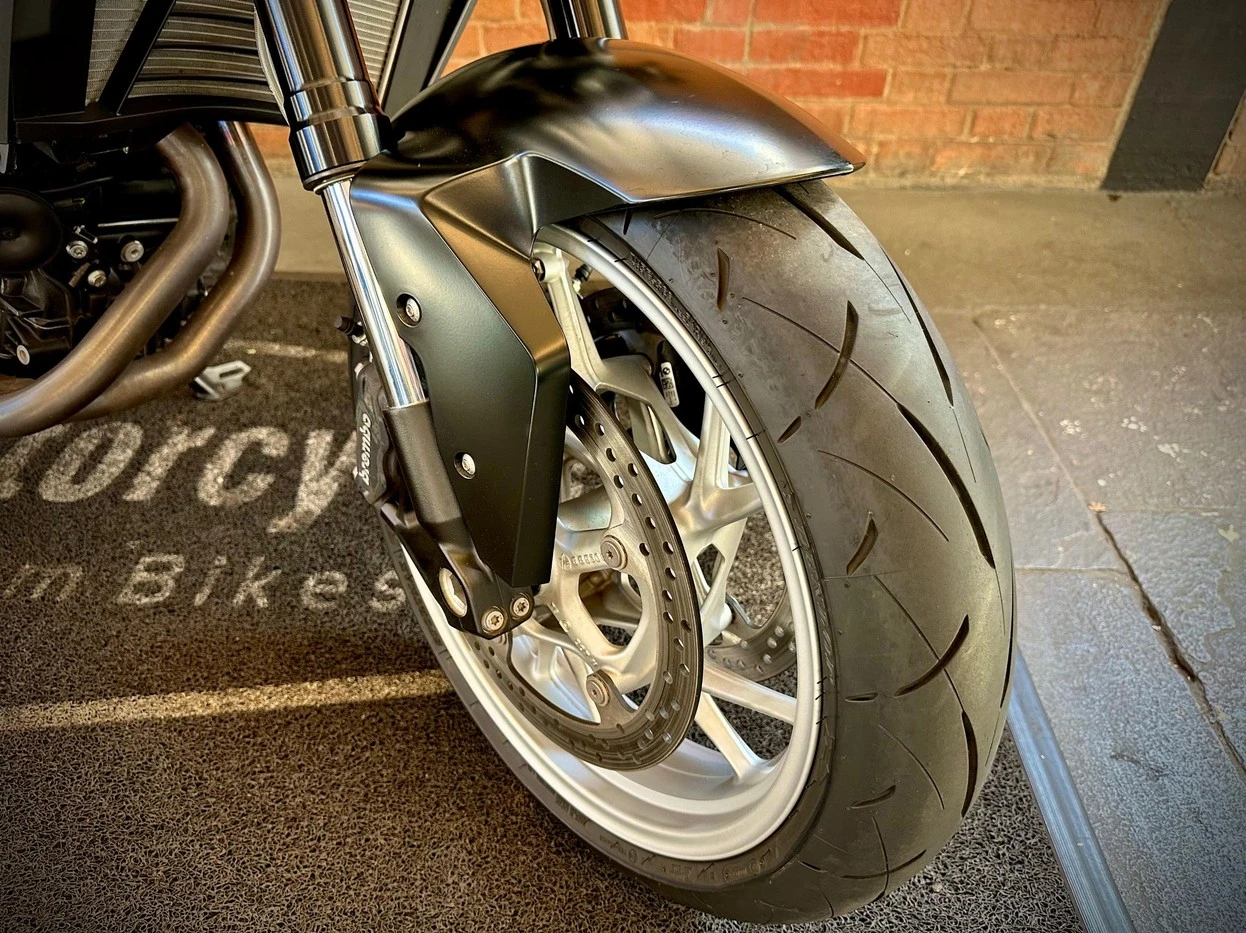 BMW F 900 R SPORT
