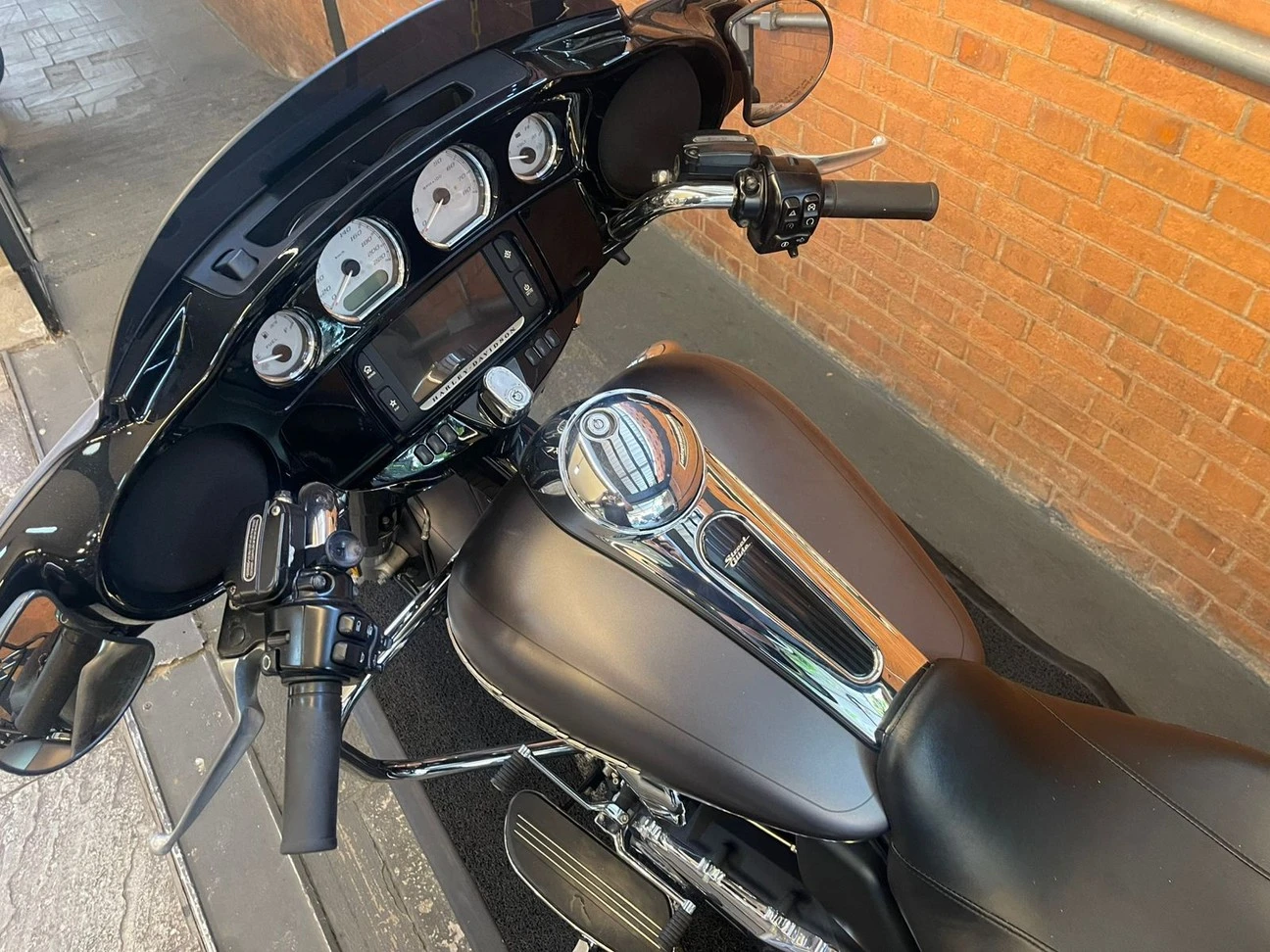 HARLEY-DAVIDSON STREET GLIDE SPECIAL