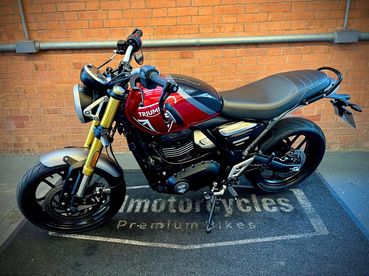 TRIUMPH SPEED 400
