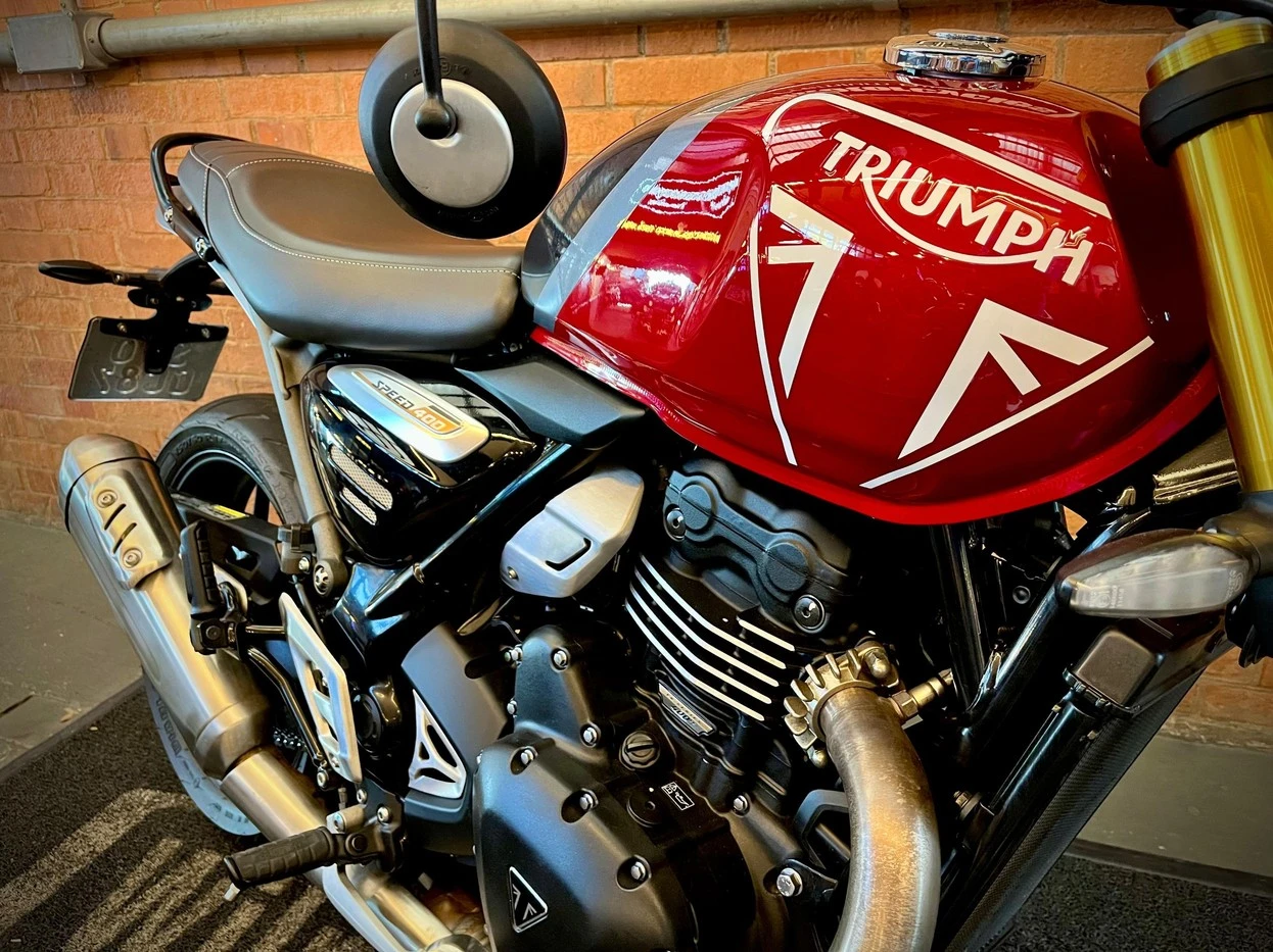 TRIUMPH SPEED 400
