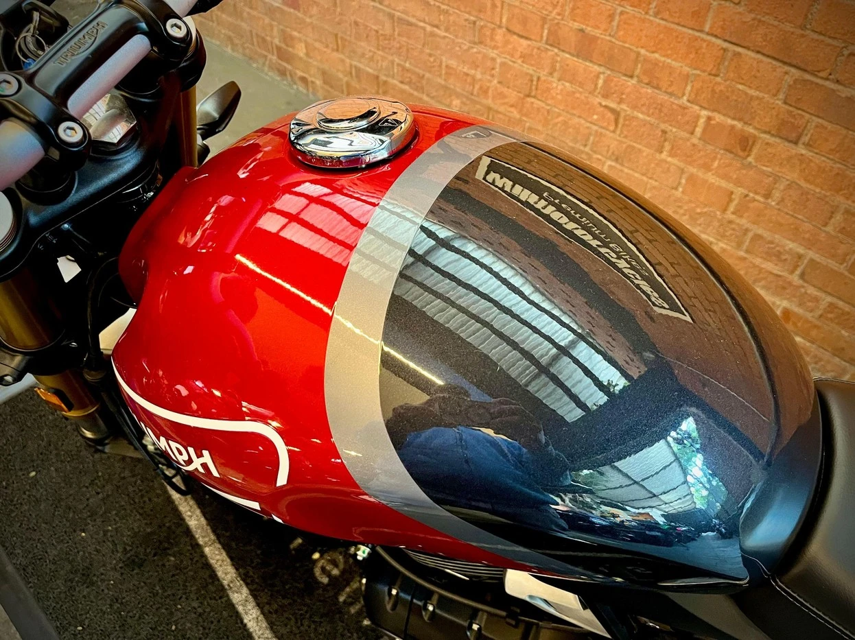 TRIUMPH SPEED 400