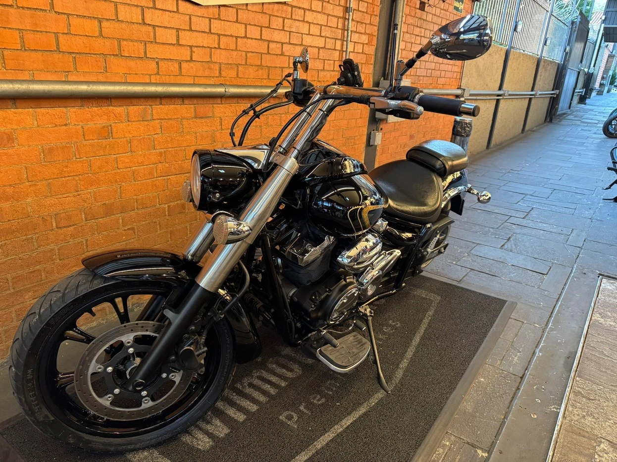 YAMAHA XVS 950A MIDNIGHT STAR