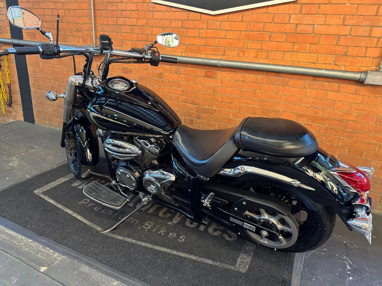 YAMAHA XVS 950A MIDNIGHT STAR