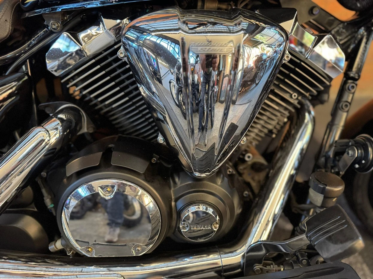 YAMAHA XVS 950A MIDNIGHT STAR