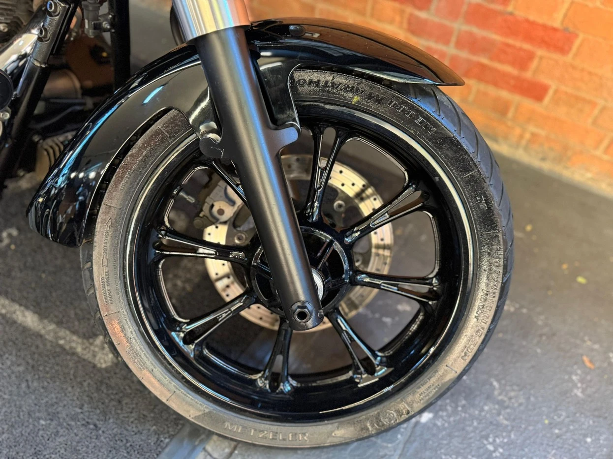 YAMAHA XVS 950A MIDNIGHT STAR