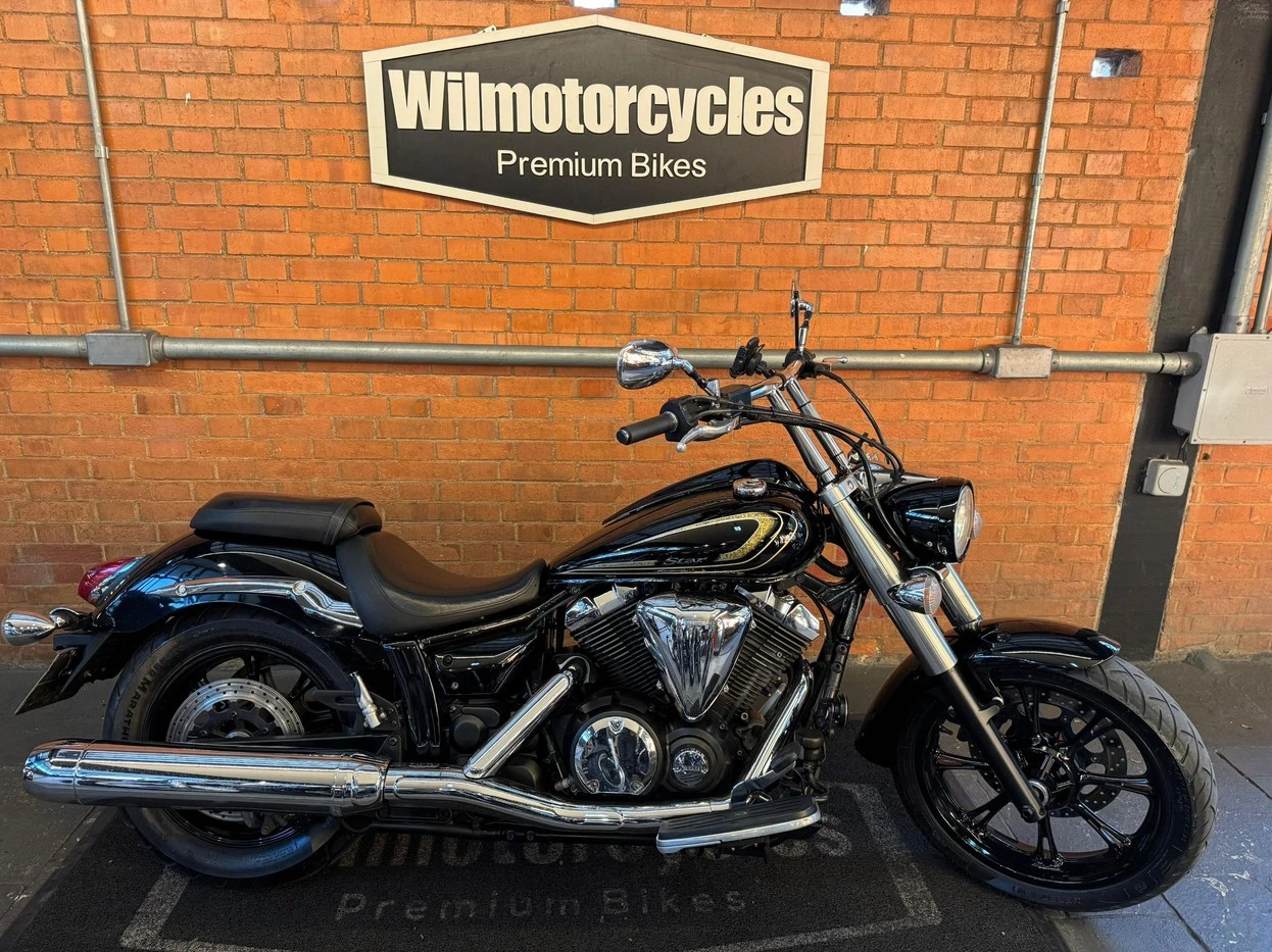 YAMAHA XVS 950A MIDNIGHT STAR