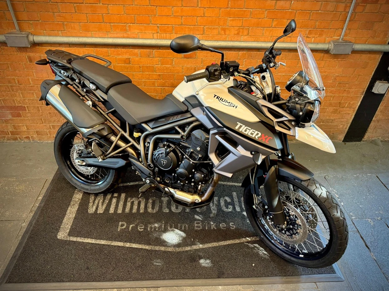 TRIUMPH TIGER 800XC