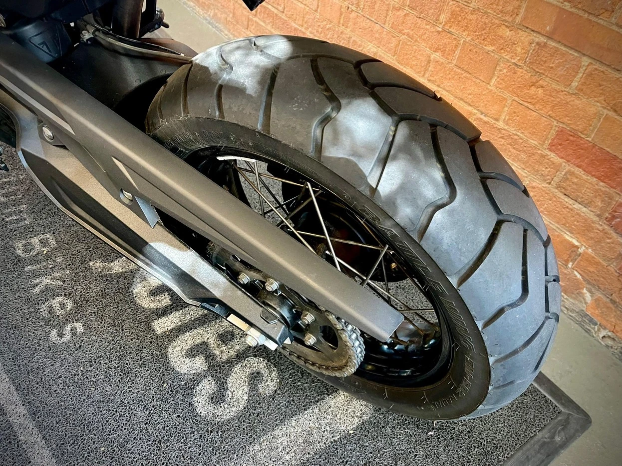 TRIUMPH TIGER 800XC