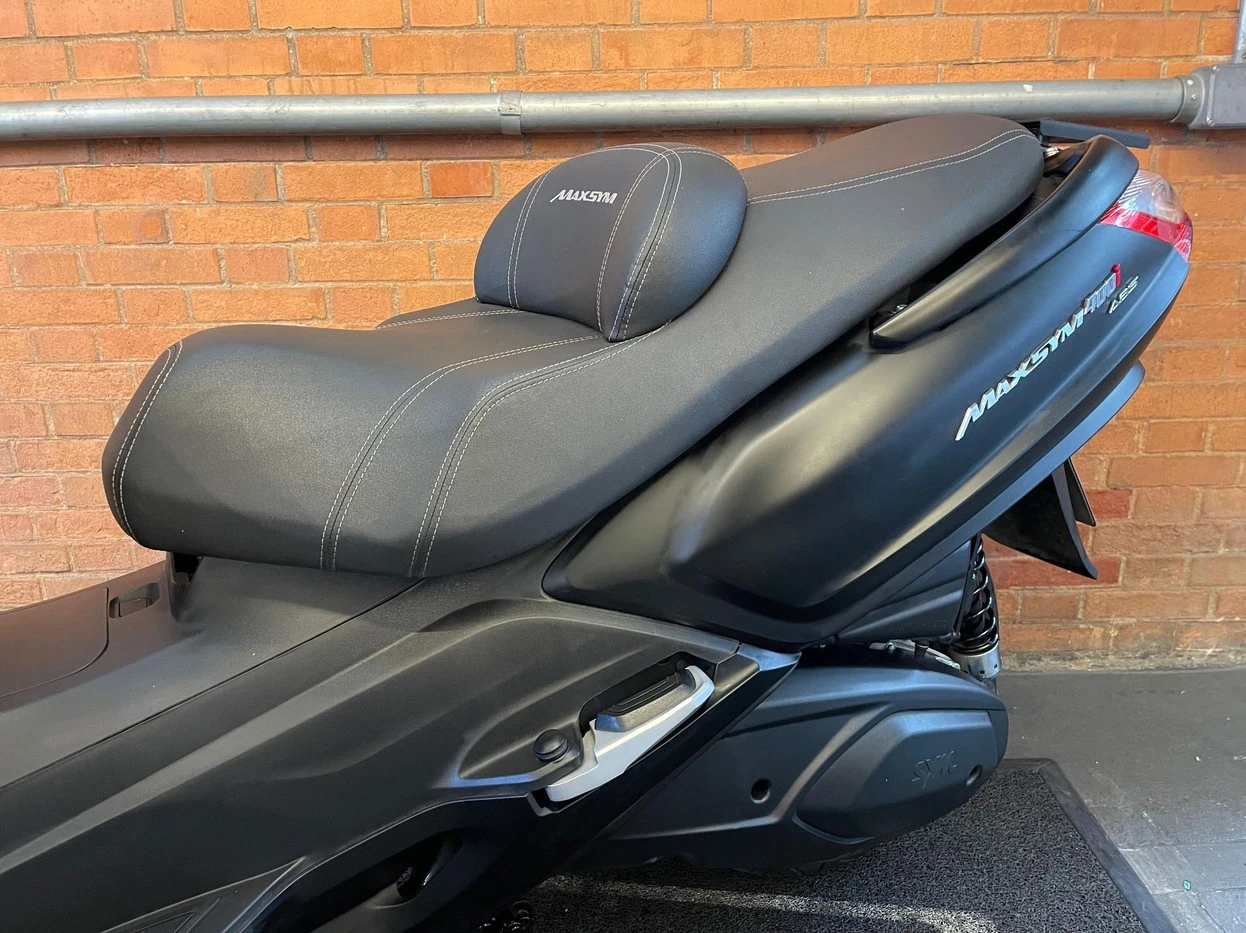 DAFRA MAXSYM 400i