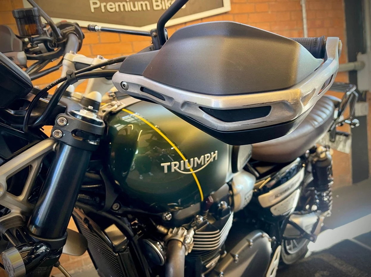 TRIUMPH BONNEVILLE SCRAMBLER 1200 XC