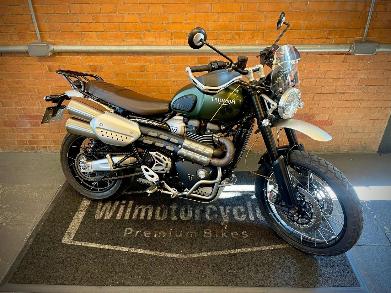 TRIUMPH BONNEVILLE SCRAMBLER 1200 XC