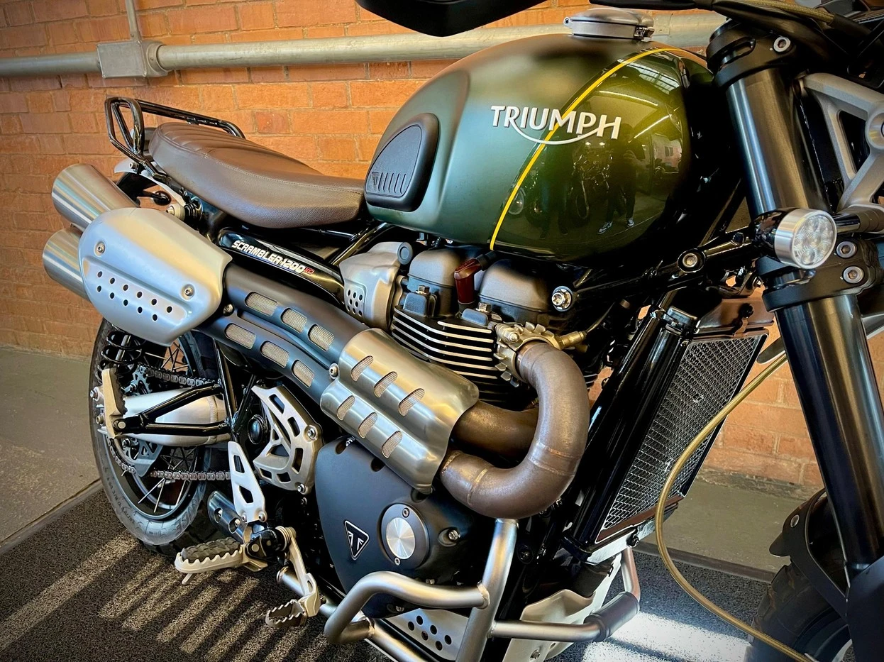 TRIUMPH BONNEVILLE SCRAMBLER 1200 XC
