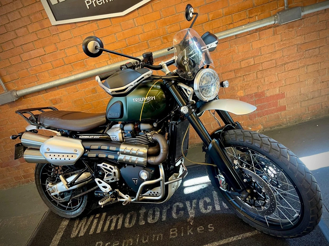 TRIUMPH BONNEVILLE SCRAMBLER 1200 XC