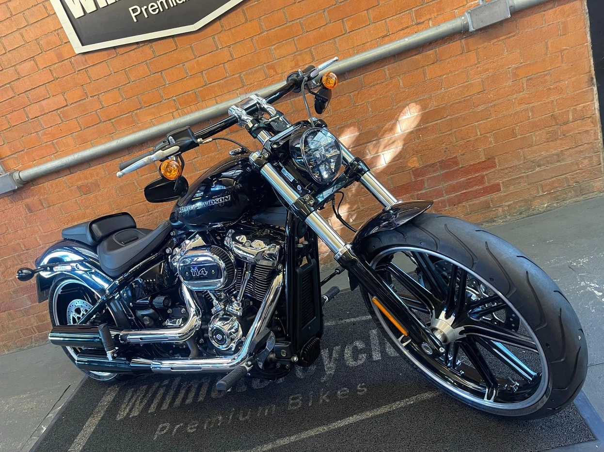 HARLEY-DAVIDSON SOFTAIL BREAKOUT 114
