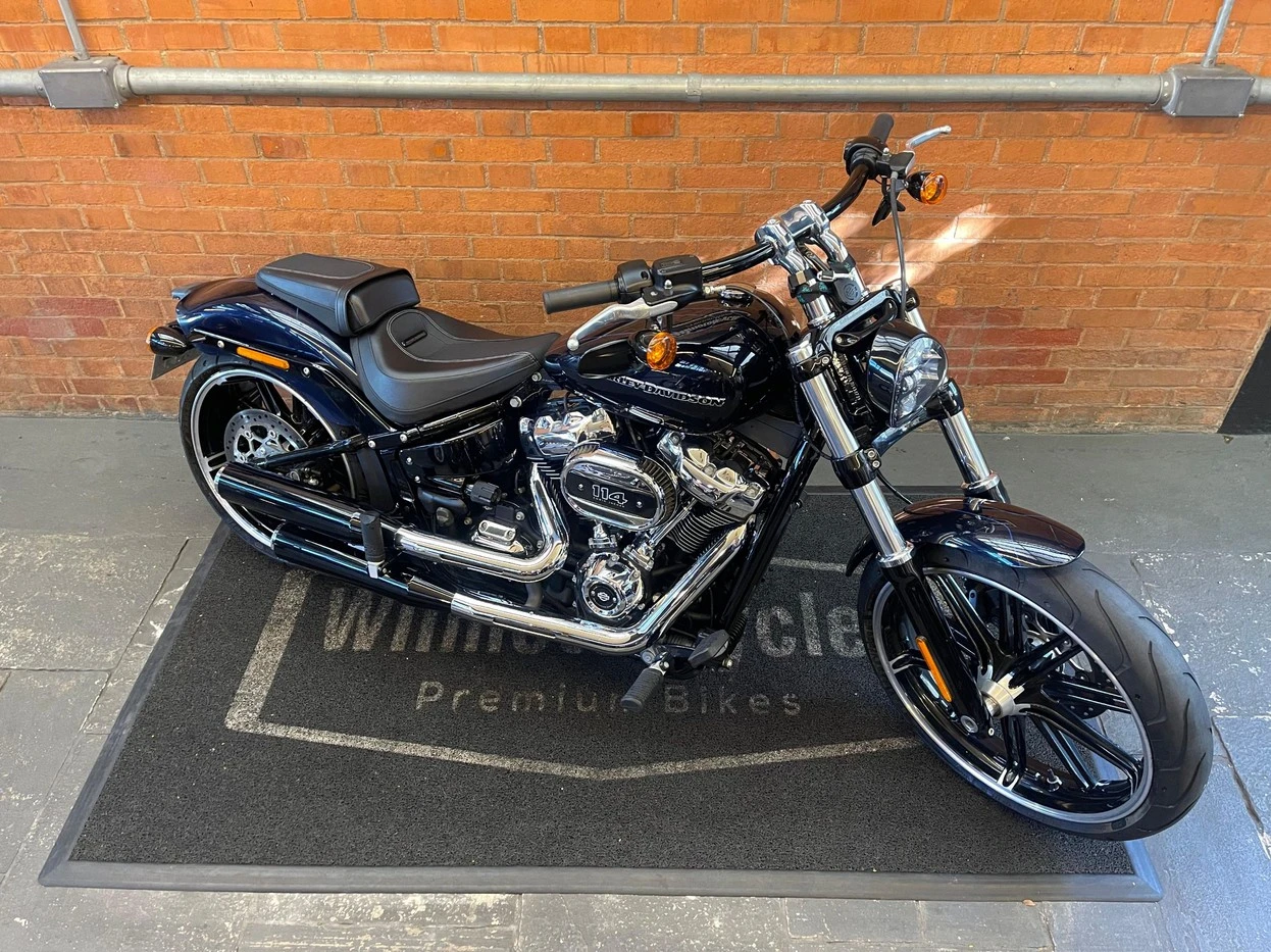 HARLEY-DAVIDSON SOFTAIL BREAKOUT 114